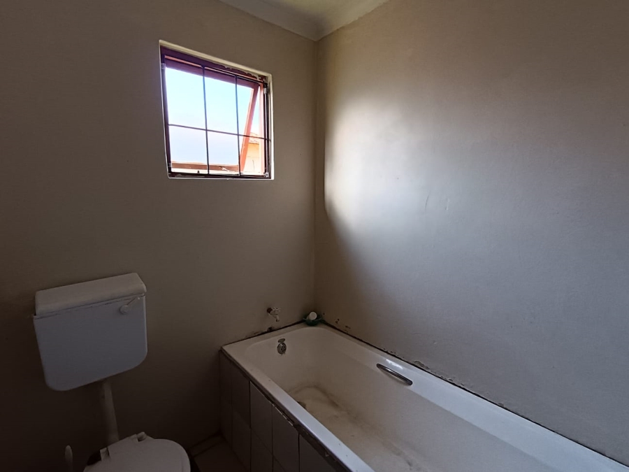 2 Bedroom Property for Sale in Tjoksville Eastern Cape